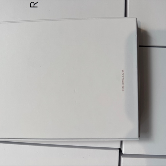 Rimowa iPhone case Aluminum iPhone 17 pro Max - Picture 8 of 8